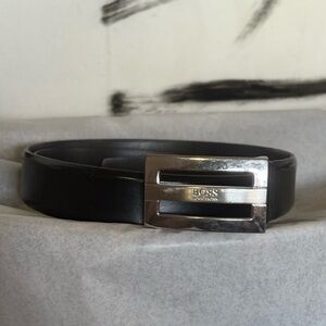 Authentic HUGO BOSS Black Leather Men’s Belt with Silver Rectangular Buckle